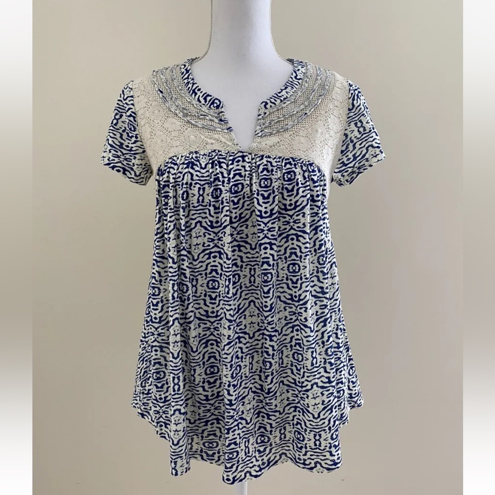 Anthropologie Akemi + Kin Size XS Boho Swing Top